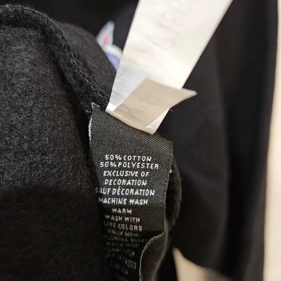 MTV Graphic Floral Retro Crewneck Sweatshirt Black Size Medium - Picture 4 of 6